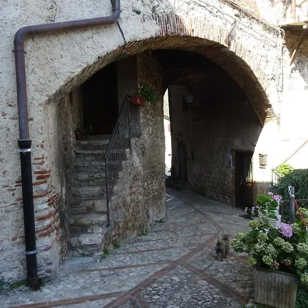 La Bottega Del Fabbro Affitto Breve Villa Contigliano Exterior photo
