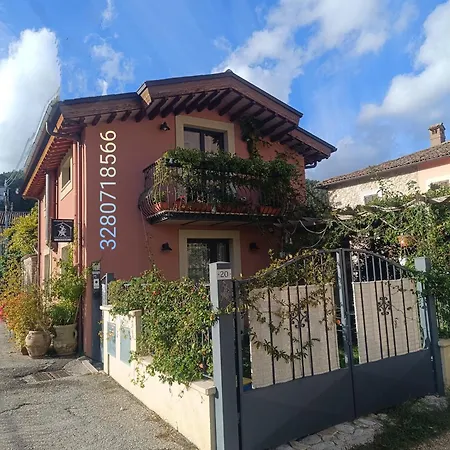 La Bottega Del Fabbro Affitto Breve Villa Contigliano Exterior photo